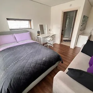 Stunning 3 Double Bedroom In Greenwich Near O2 Apartment London